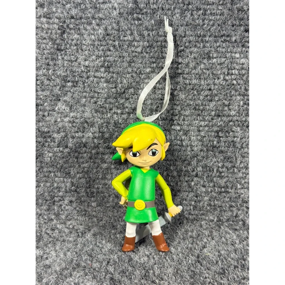 2018 Nintendo Legend of Zelda Link Christmas Ornament Green Tunic Sword Shield